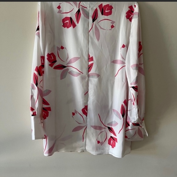 White and Red Long Sleeve Floral Print Tie Front Women’s Blouse - Picture 2 of 6